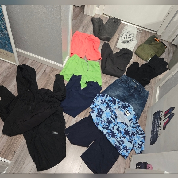 Boy's Size Large Clothes Lot Varying Brands Levis, Gap, Athletic Works - Picture 1 of 12